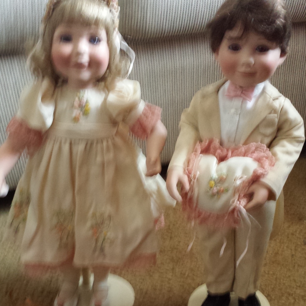 PORCELAIN DOLLS